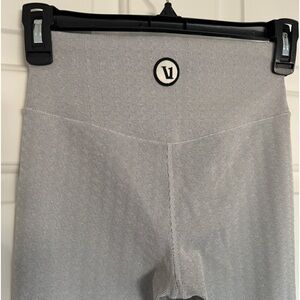 Woman’s Vuori Full Length Leggings size XS